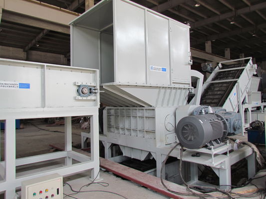 22 * 2kw 20rpm آلة تقطيع النفايات الصلبة مزدوجة العمود
