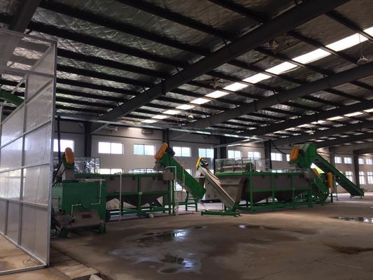 LIANDA SGS آلة إعادة تدوير الأغشية البلاستيكية الناعمة